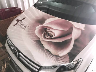 GEORGE Bestattungen Autobeklebung Caddy